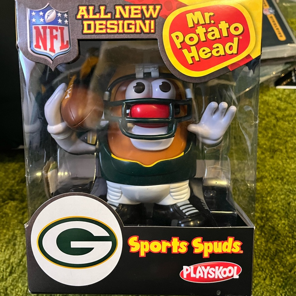 Mr. Potato Head Sports Spuds - Green and White